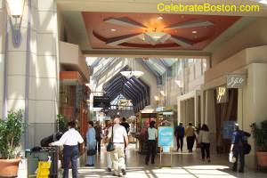 PRUDENTIAL CENTER & COPLEY PLACE STORE GUIDE WALK AROUNDS SHOPPING